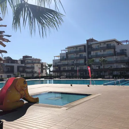 Diamond Cyprus - Royal Sun Flower Apertment Appart hôtel Famagouste